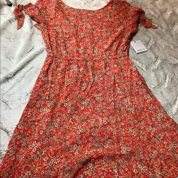 Floral mini dress - Picture 4 of 6